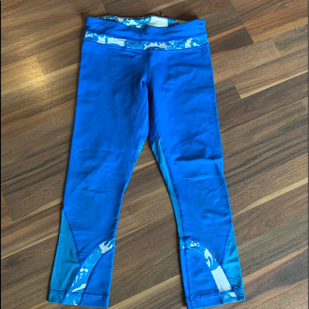 Lululemon size 6